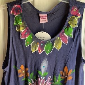 NWT CALIFORNIA WOMAN PAINTED EMBELLISHED BLOUSE